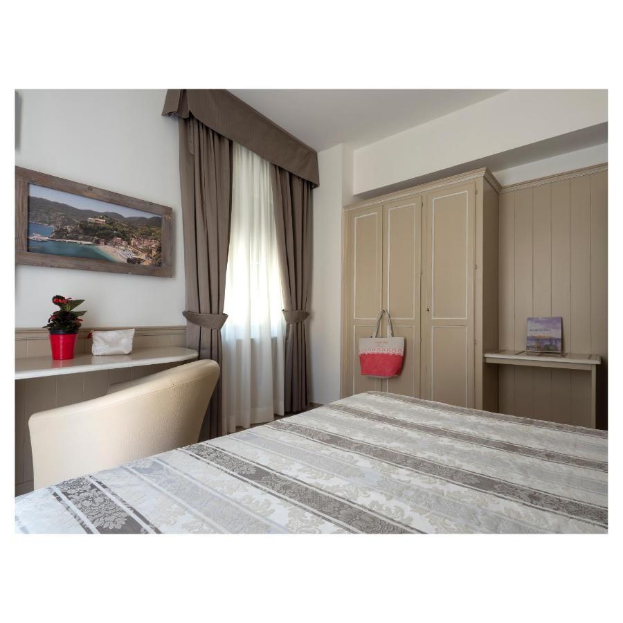 Hotel Margherita Монтеросо ал Маре Екстериор снимка