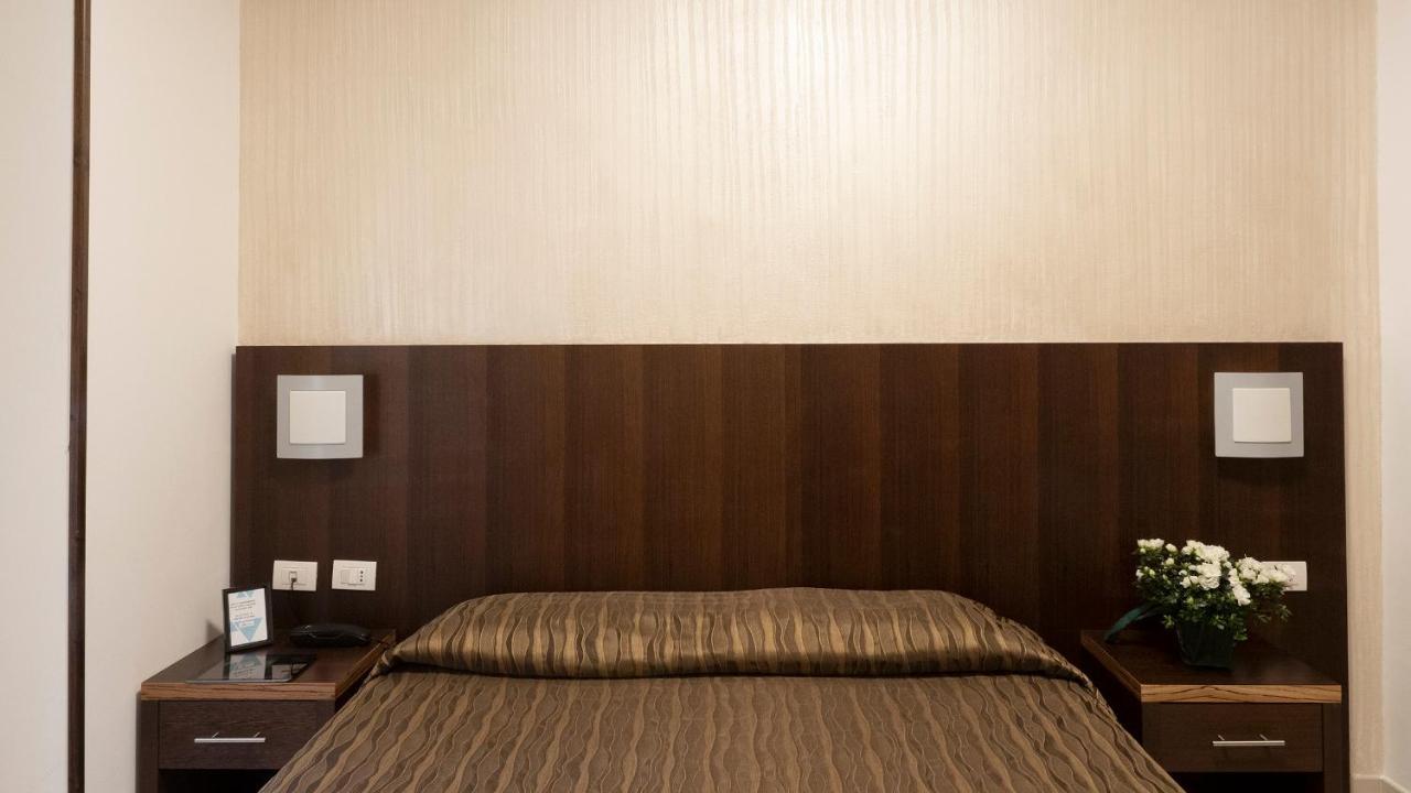 Hotel Margherita Монтеросо ал Маре Екстериор снимка