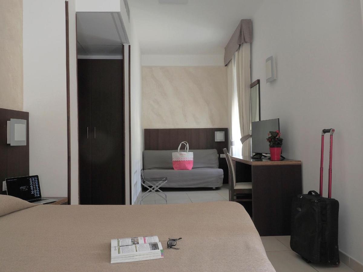 Hotel Margherita Монтеросо ал Маре Екстериор снимка